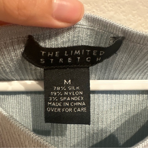 The Limited Women's Silk Blend Tank Top - Light Blue Gray Size‎ Medium - Picture 4 of 4